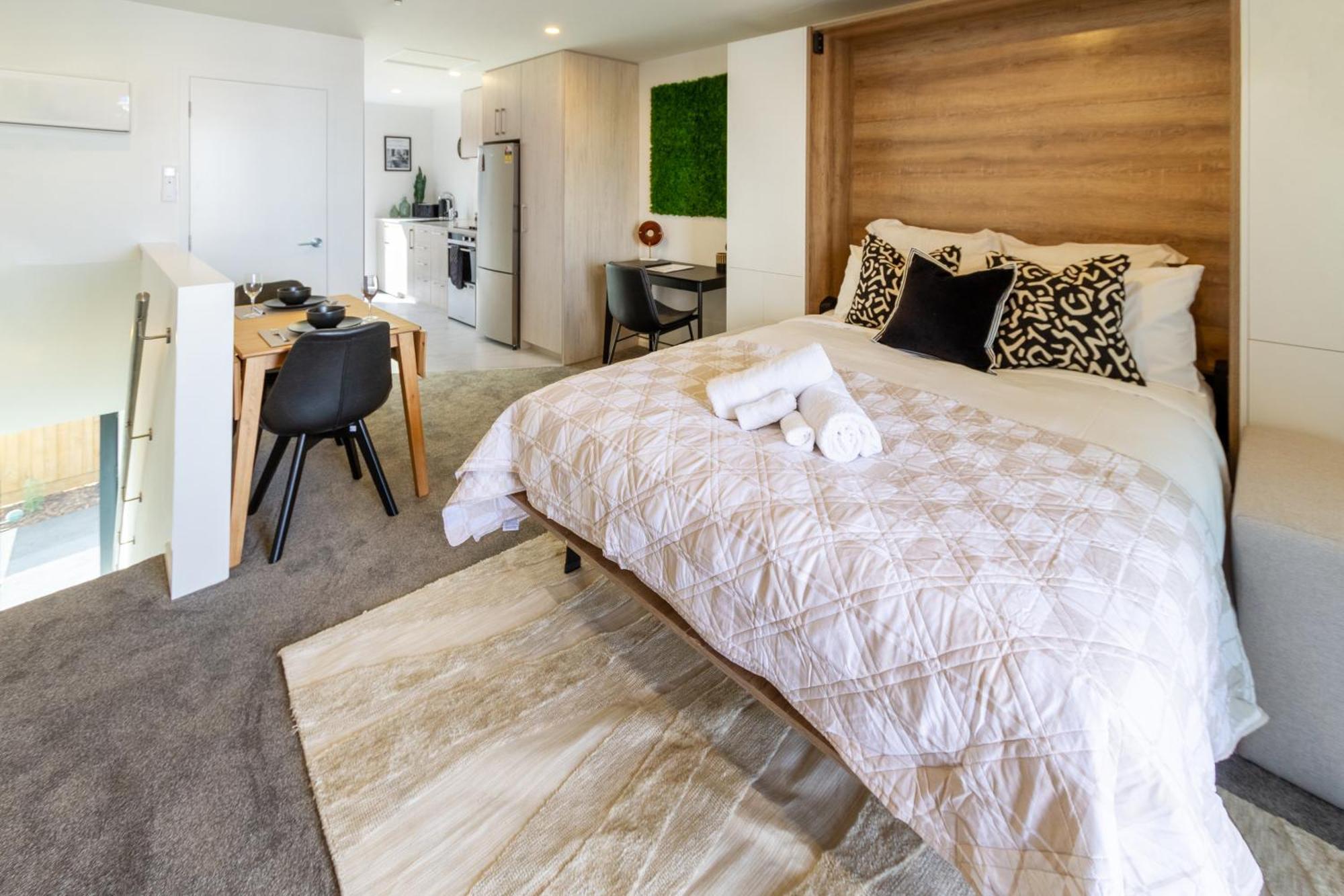 Prime Locale: Studio With Balcony Christchurch Dış mekan fotoğraf