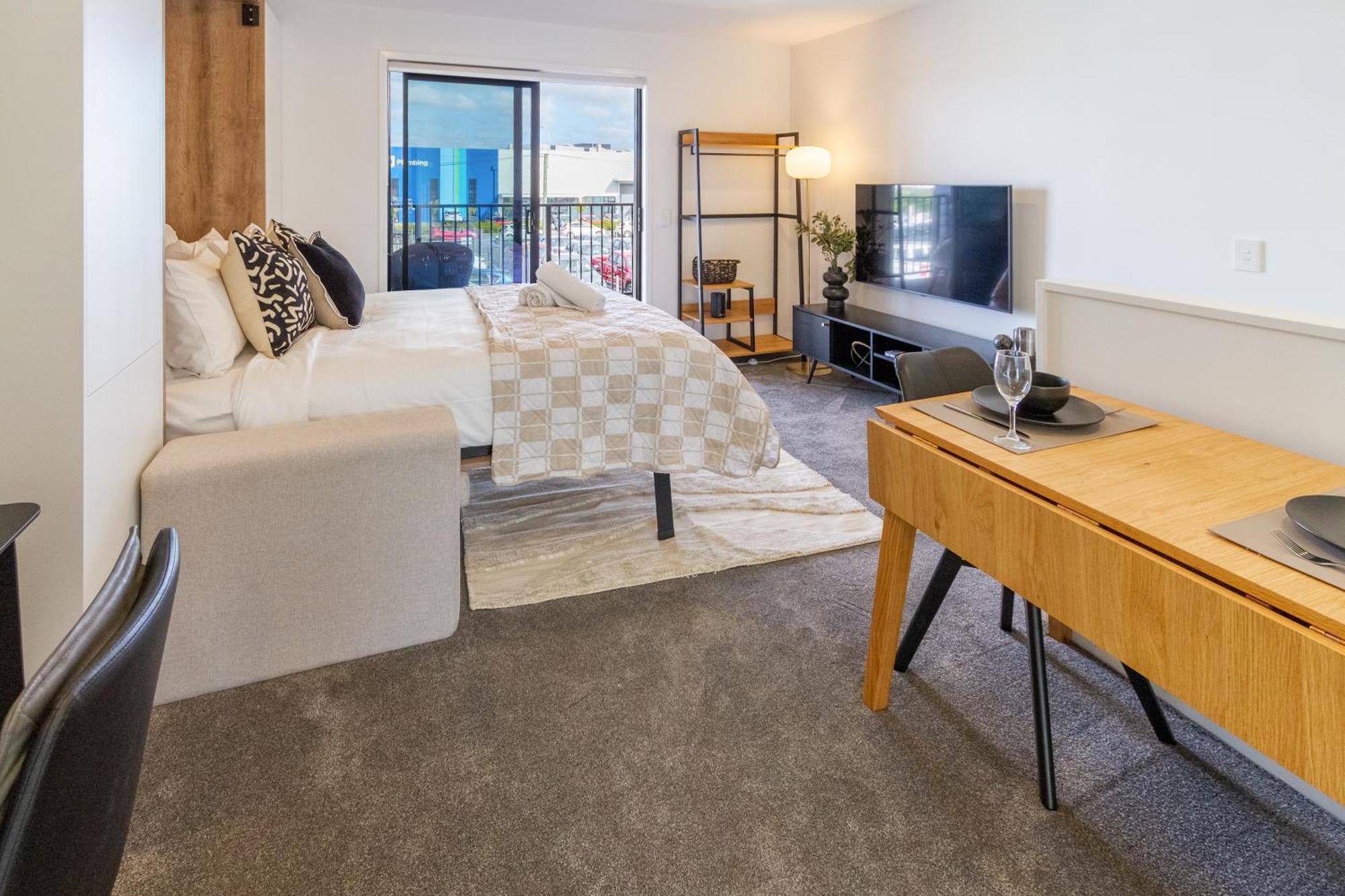 Prime Locale: Studio With Balcony Christchurch Dış mekan fotoğraf